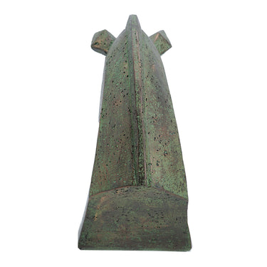 Detail of the faceted planes on the horse head sculpture