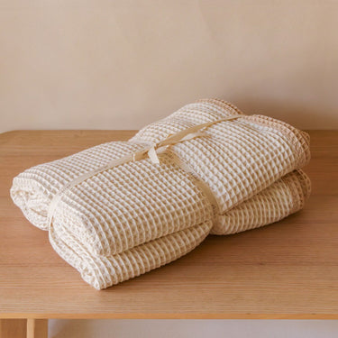Akiiko - Pique Waffle Throw w/natural Border - Set of 2 at Online8 Furniture Auckland NZ