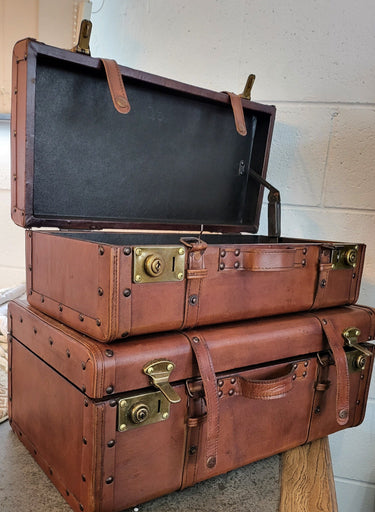 Jaipur Set Of Leather Trunks at Online8 Furniture Auckland NZ
