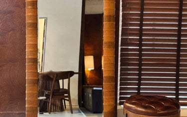 Illusion & Artistry: How the Right Mirror Transforms a Space