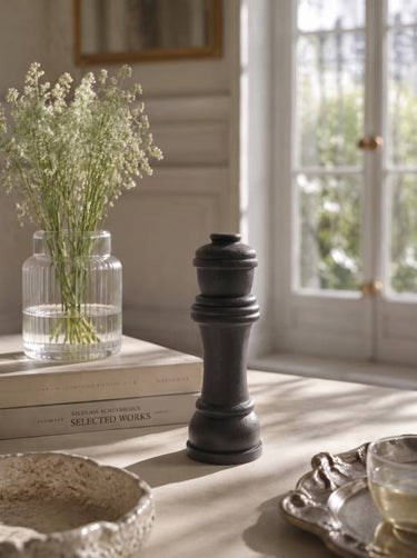 Queen Chess Ornament - Black (26cm)