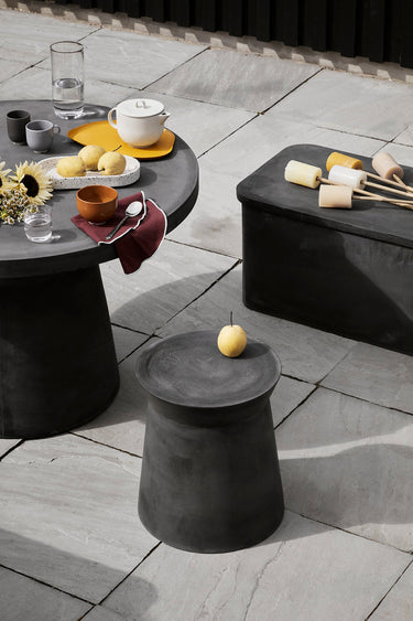 BROSTE Copenhagen Fiberclay Large Dining Table Charcoal Grey detail view