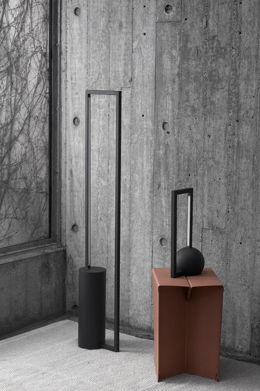 Kristina Dam Geometric Table Lamp, detail of the black steel sphere base