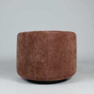 Harlow Swivel Chair in tobacco, detail of the swivel base