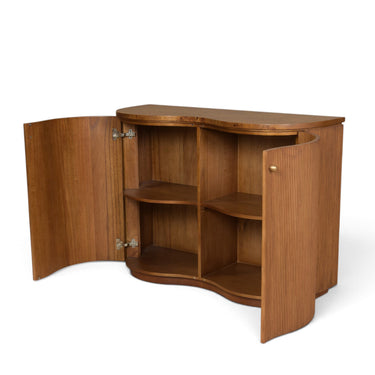 Paloma Wave Sideboard, detail of the wave door front