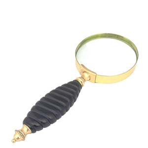 Ribbed Handle Magnifier