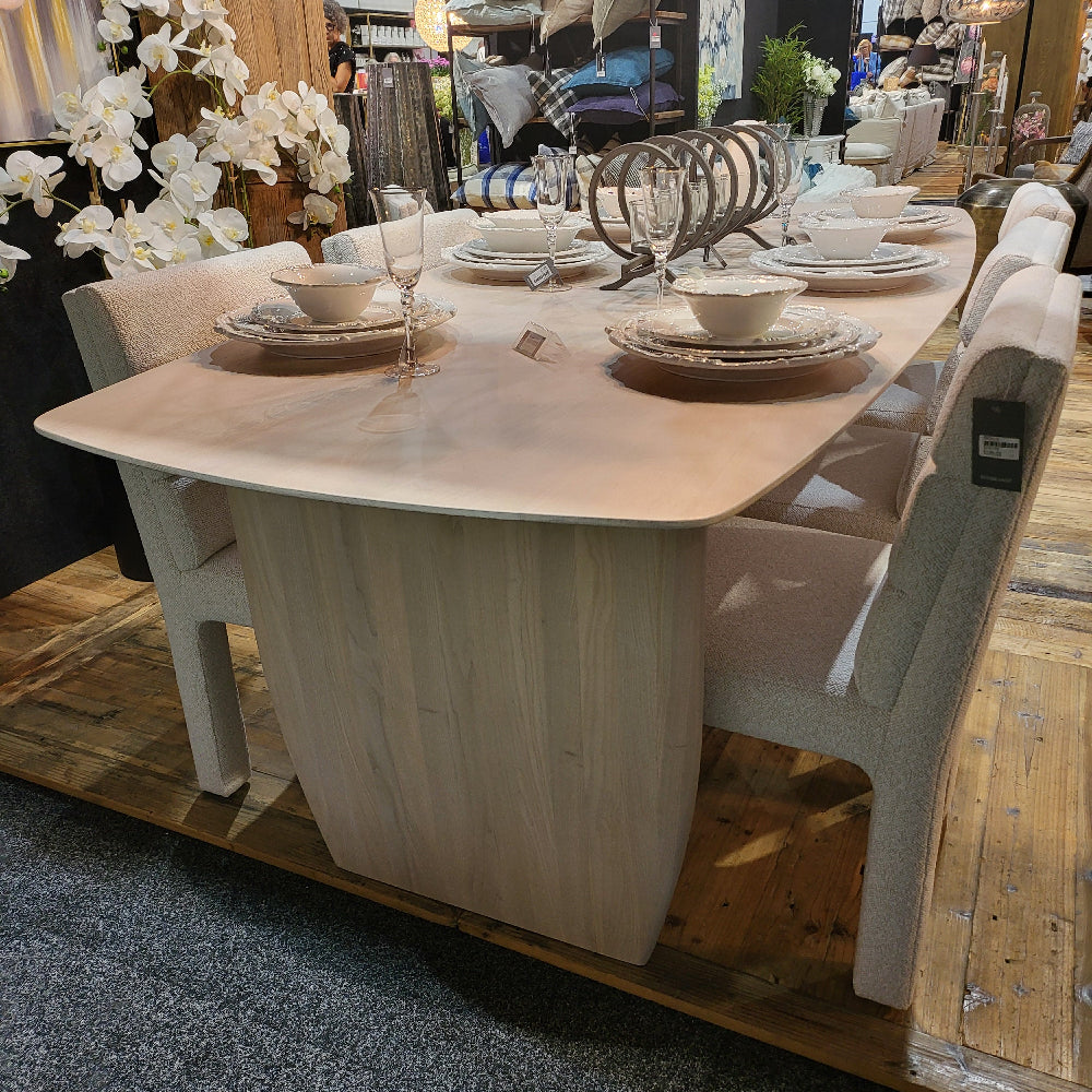 Derringer Dining Chair Natural Linen Brass Studs — Online8 NZ