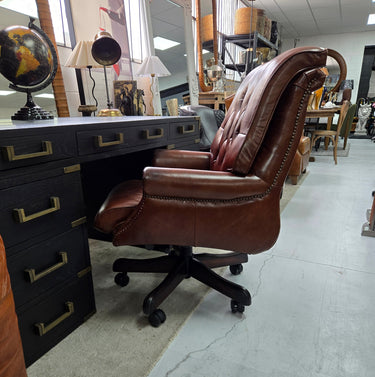 Columbus Vintage Leather Chesterfield Desk Chair at Online8 Furniture Auckland NZ