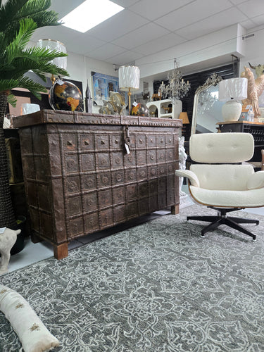 Eames Relax Swivel Chair - White Boucle at online8 furniture store Auckland