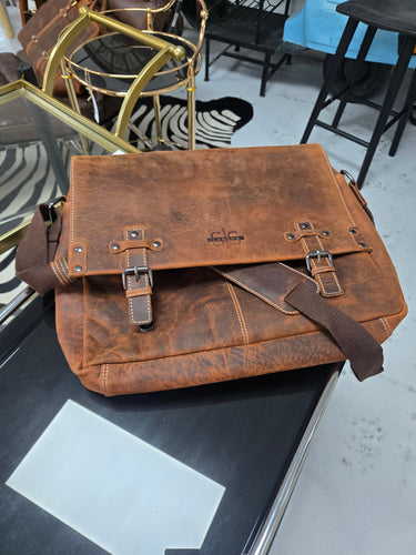 Leather Laptop Bag - The Fieldman at online8 furniture store Auckland