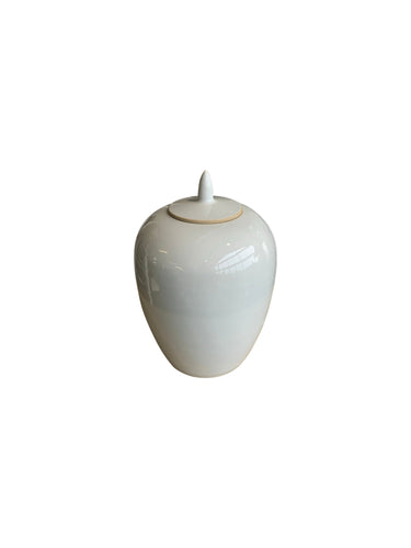White Pot With Lod at online8 furniture store Auckland