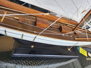 Model Sailing Yacht - Large